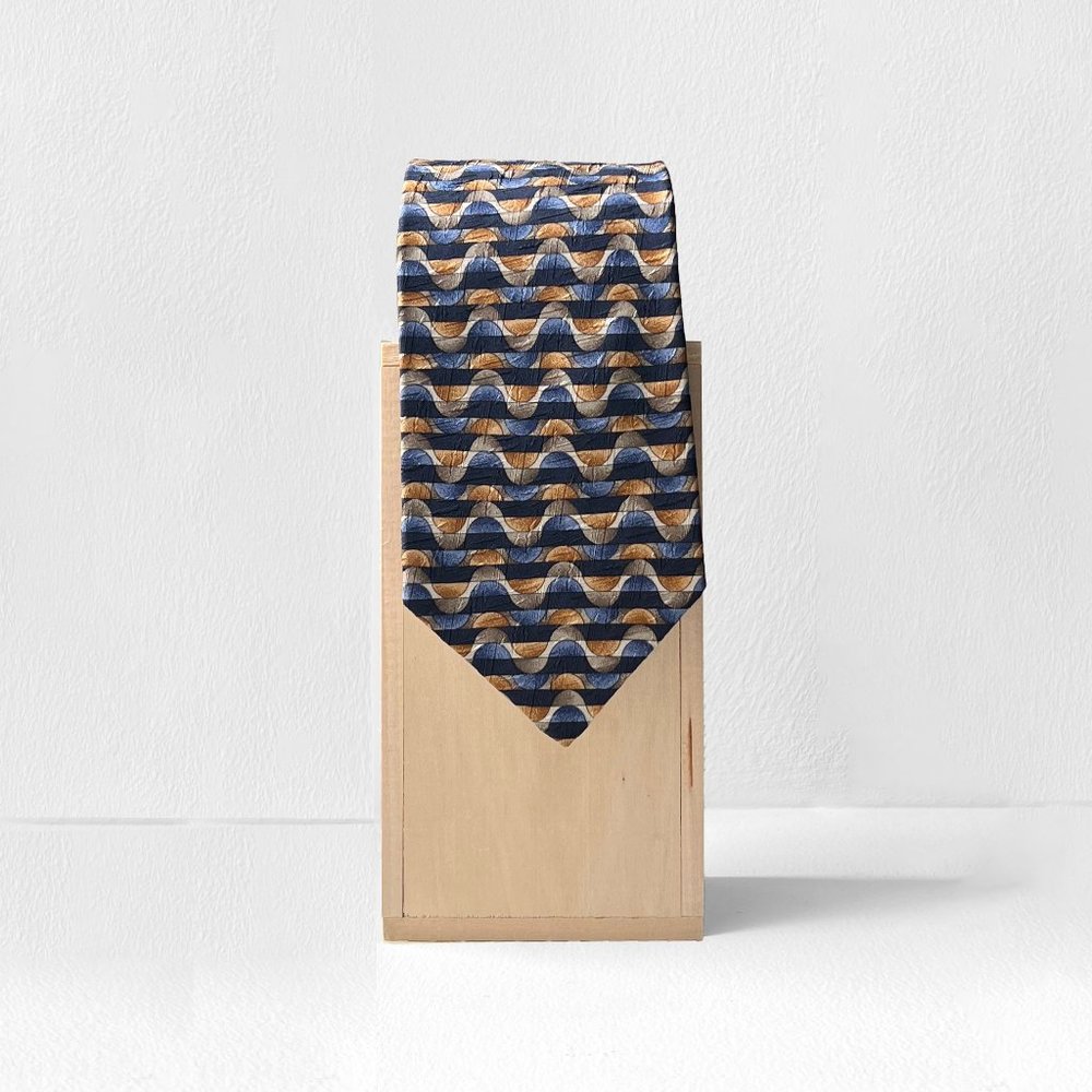 Valentino Cravatte Silk Tie, made in Italy